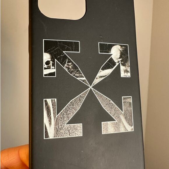 Off-White c/o Virgil Abloh Arrow iPhone 12 Pro Max Case - Picture 3 of 8